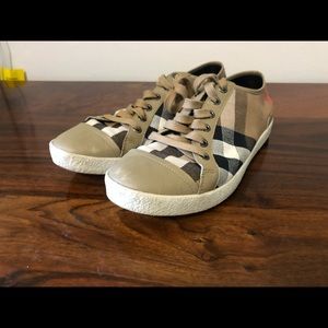 Burberry Sneakers